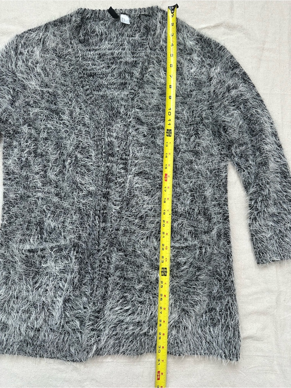 H&M DIVIDED Fuzzy Eyelash Knit Open Front Cardigan Gray/Black Size M Duster - Picture 7 of 10